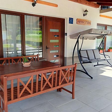 Apartman Thea Gomirje ภายนอก รูปภาพ